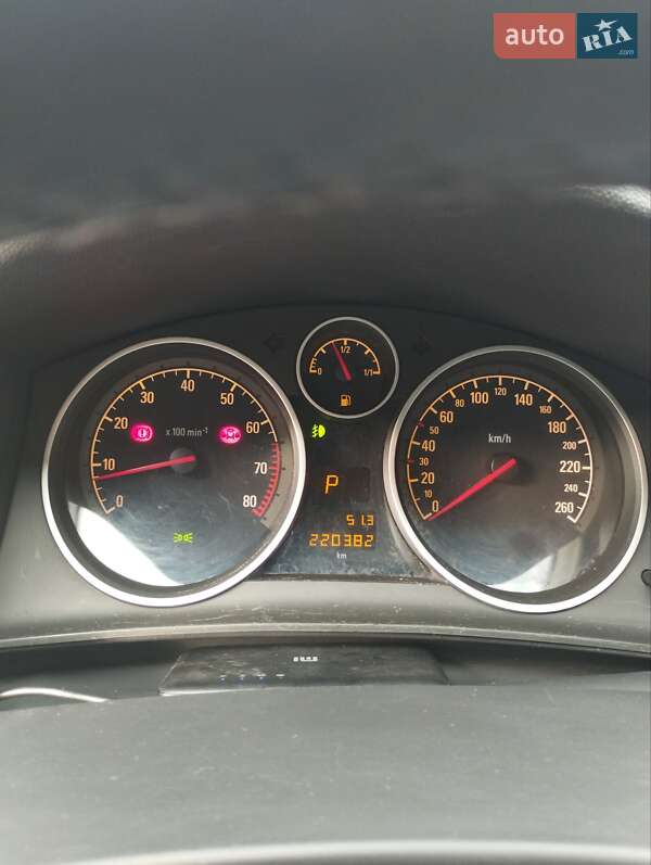 Универсал Opel Astra 2010 в Днепре