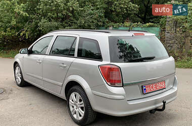 Универсал Opel Astra 2005 в 