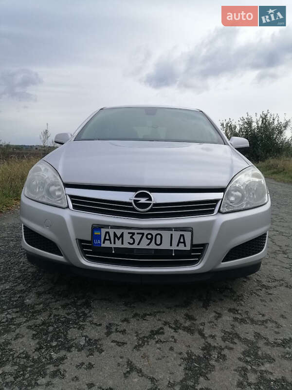 Хетчбек Opel Astra 2009 в Бердичеві