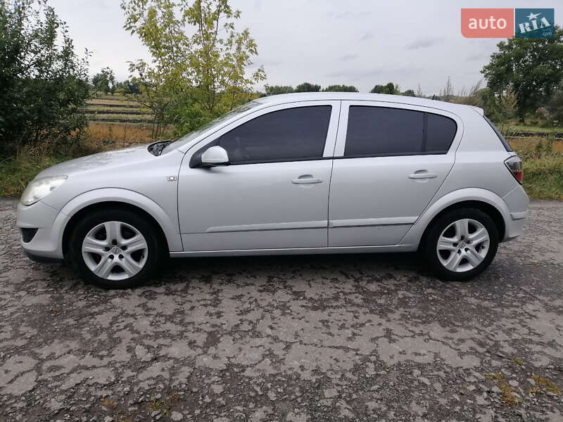 Хетчбек Opel Astra 2009 в Бердичеві