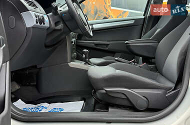 Универсал Opel Astra 2006 в 