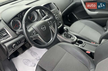 Универсал Opel Astra 2011 в 