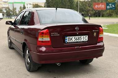 Седан Opel Astra 2008 в 
