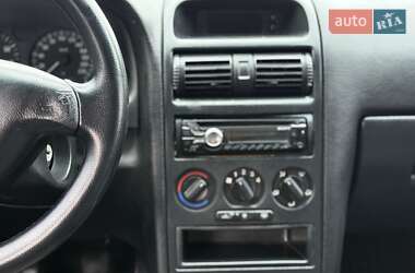 Седан Opel Astra 2008 в 