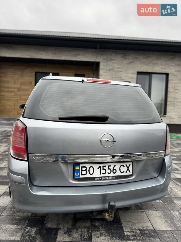 Универсал Opel Astra 2005 в Тернополе