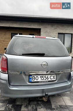 Универсал Opel Astra 2005 в 