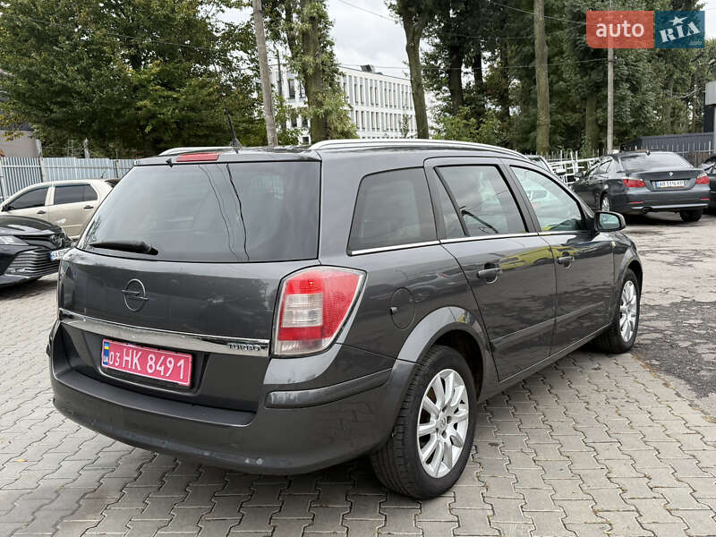 Универсал Opel Astra 2009 в Виннице