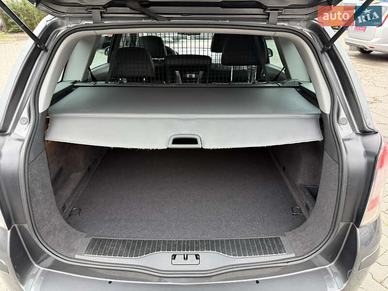 Универсал Opel Astra 2009 в Виннице