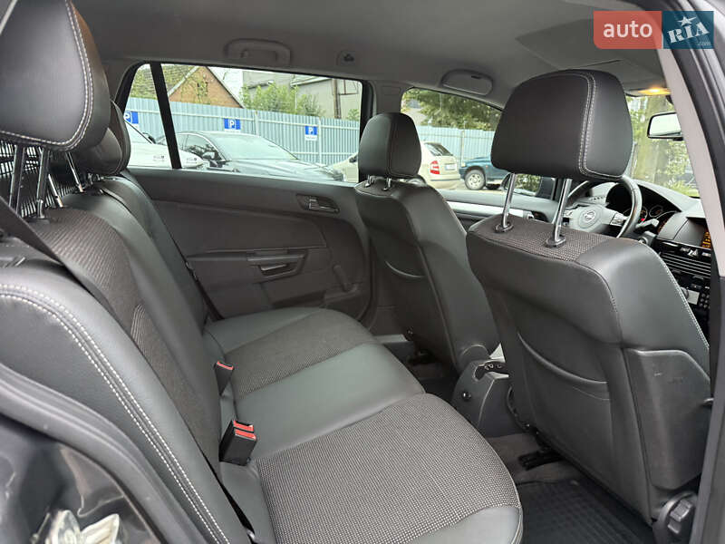 Универсал Opel Astra 2009 в Виннице