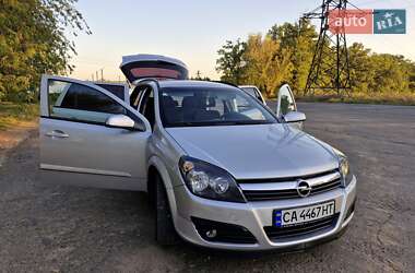 Универсал Opel Astra 2006 в 