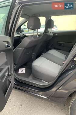 Универсал Opel Astra 2007 в 