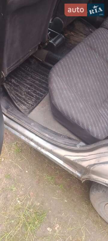 Седан Opel Astra 1992 в Монастыриске