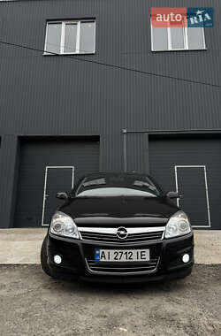 Хэтчбек Opel Astra 2008 в 