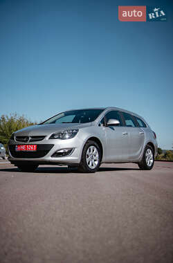 Универсал Opel Astra 2014 в 