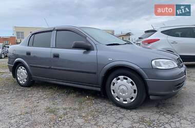 Седан Opel Astra 2008 в Виннице