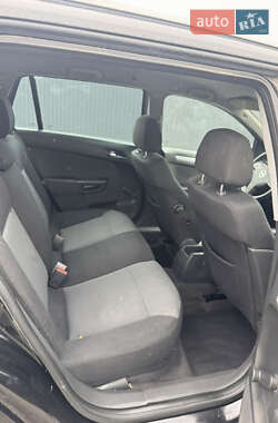 Универсал Opel Astra 2005 в 