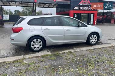 Универсал Opel Astra 2011 в 