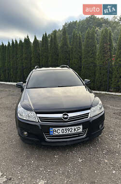 Універсал Opel Astra 2009 в Трускавці