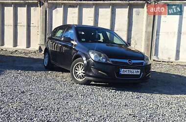Хэтчбек Opel Astra 2009 в 
