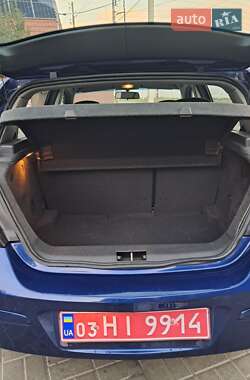 Хэтчбек Opel Astra 2009 в 