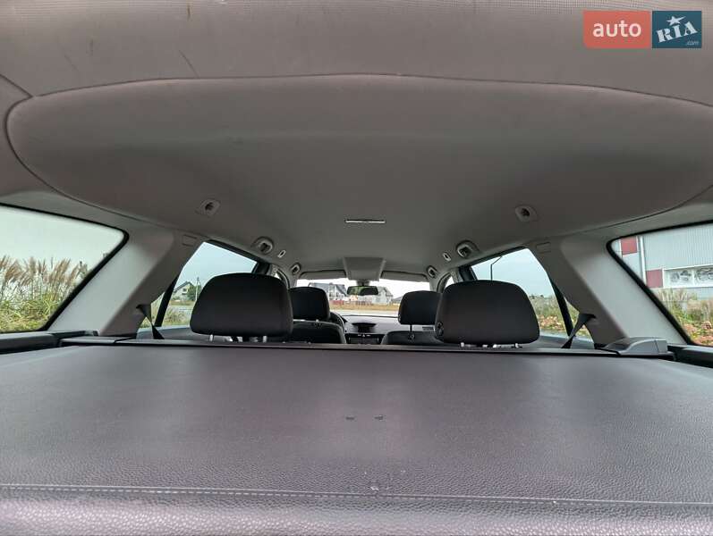 Универсал Opel Astra 2011 в Луцке