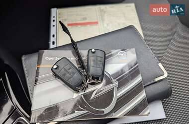 Универсал Opel Astra 2011 в 