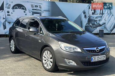 Універсал Opel Astra 2011 в Чернівцях