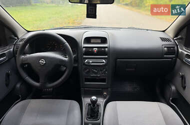 Седан Opel Astra 2007 в 