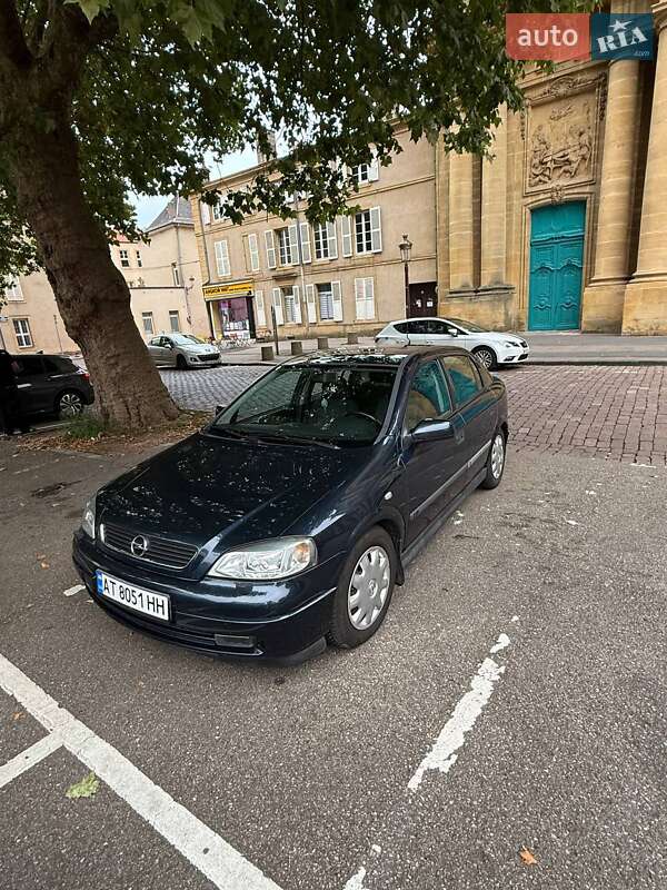 Хэтчбек Opel Astra 2002 в Калуше