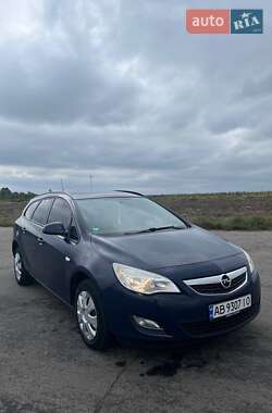 Универсал Opel Astra 2012 в Баре