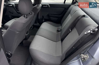Седан Opel Astra 2009 в 