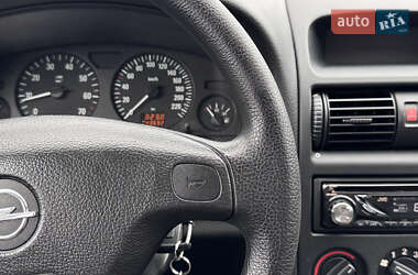 Седан Opel Astra 2009 в 