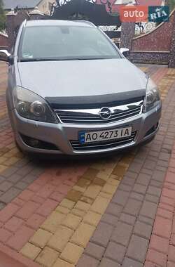 Универсал Opel Astra 2009 в Ужгороде