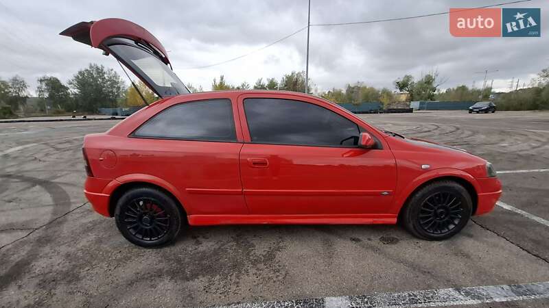 Купе Opel Astra 2003 в Киеве фото 5 Купе Opel Astra 2003 в Киеве
