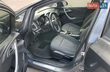 Универсал Opel Astra 2010 в 