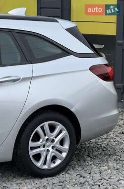 Универсал Opel Astra 2017 в 