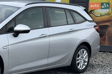 Универсал Opel Astra 2017 в 