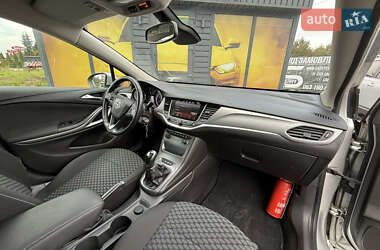 Универсал Opel Astra 2017 в 