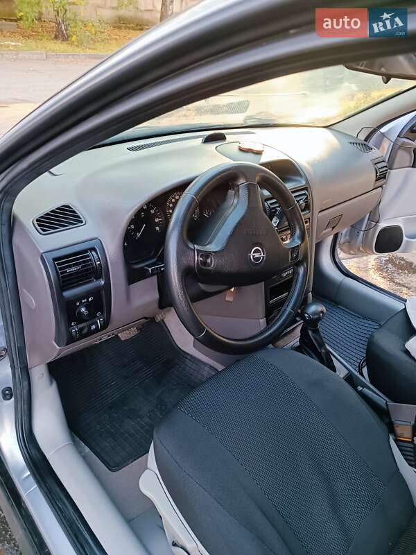 Хэтчбек Opel Astra 2002 в Харькове