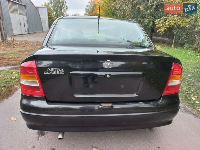 Седан Opel Astra 2008 в Шостке