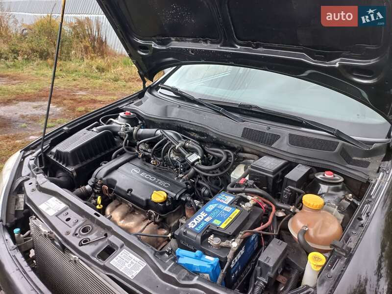 Седан Opel Astra 2008 в Шостке