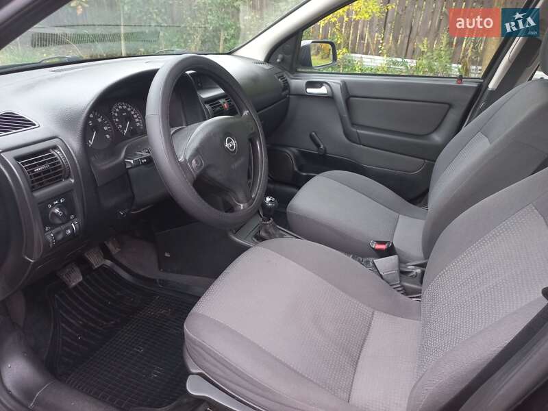 Седан Opel Astra 2008 в Шостке