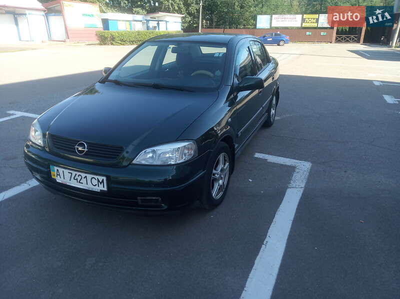 Седан Opel Astra 2000 в Броварах