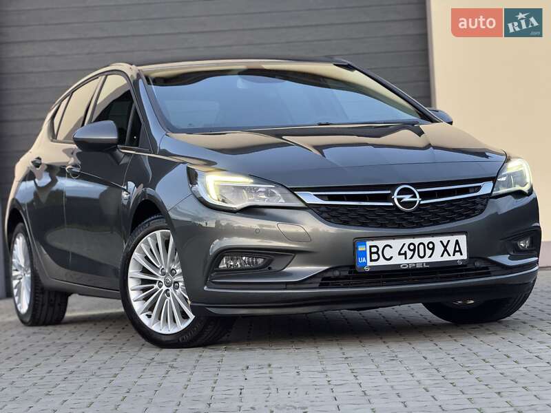 Хетчбек Opel Astra 2018 в Стрию