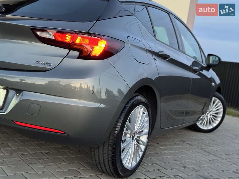 Хетчбек Opel Astra 2018 в Стрию