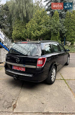 Универсал Opel Astra 2009 в 