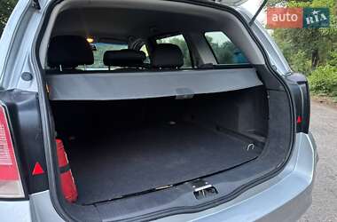 Универсал Opel Astra 2013 в 