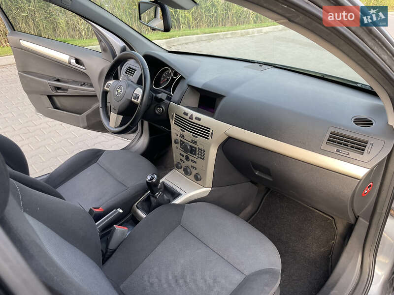 Универсал Opel Astra 2008 в Луцке фото 22 Универсал Opel Astra 2008 в Луцке