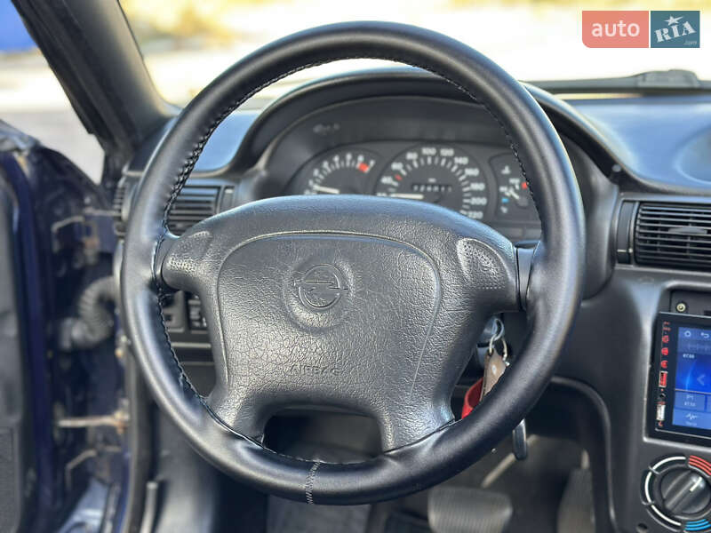 Кабриолет Opel Astra 1998 в Днепре