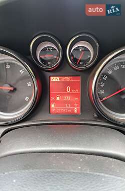 Универсал Opel Astra 2015 в 